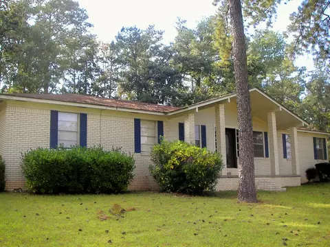 4418 Forest Dr, Laurel, MS 39440 photo 3