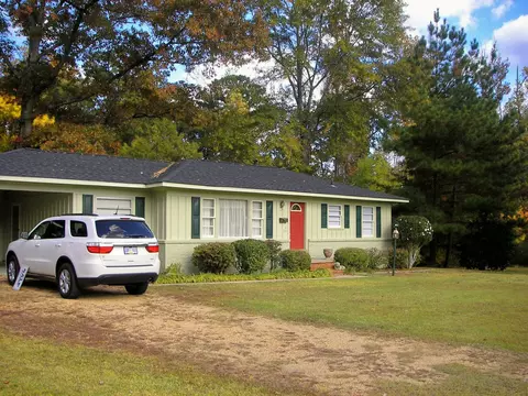 133 Lindsey Dr, Laurel, MS 39440 photo 3