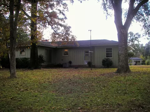 133 Lindsey Dr, Laurel, MS 39440 photo 4