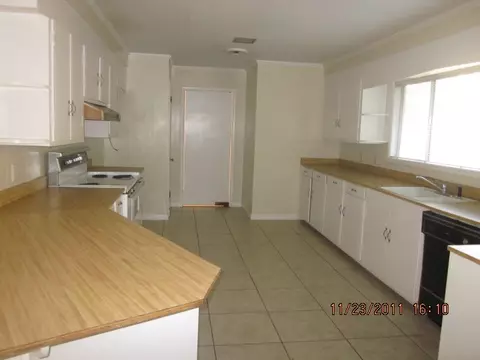 3328 Franklin Ave, Laurel, MS 39440 photo 6