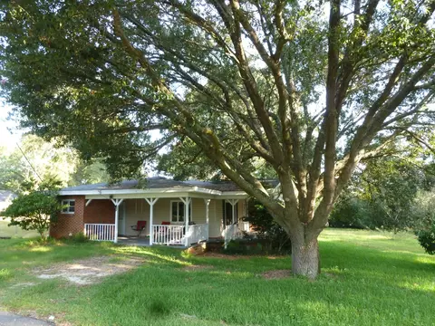27 Broadway Dr, Purvis, MS 39475 photo 1