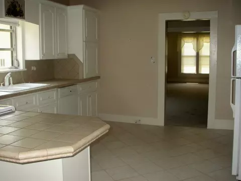 815 N 8th Ave, Laurel, MS 39440 photo 7