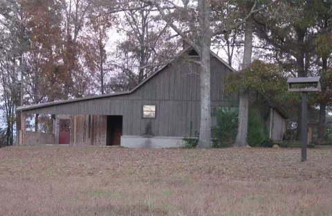 54 Panther Br, Laurel, MS 39443 photo 9