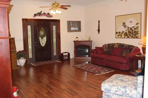 116 Phillips, Sumrall, MS 39482 photo 5