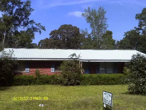 1035 Eddy Ave, Wiggins, MS 39577 photo 1