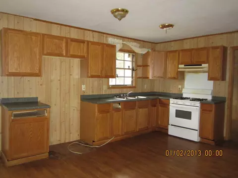 81 N Jackson Rd, Sumrall, MS 39482 photo 2