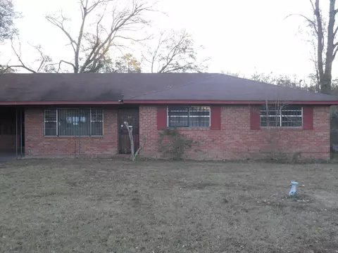 1215 Sandra Dr, Laurel, MS 39440 photo 1