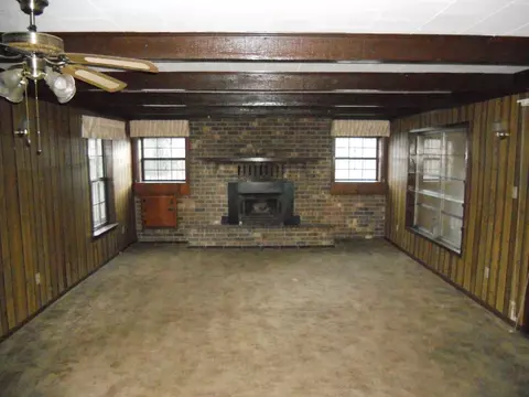 1215 Sandra Dr, Laurel, MS 39440 photo 7