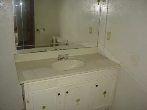 443 Orange Dr, Laurel, MS 39443 photo 9