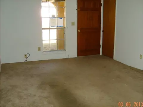 812 Tower Dr, Laurel, MS 39440 photo 5