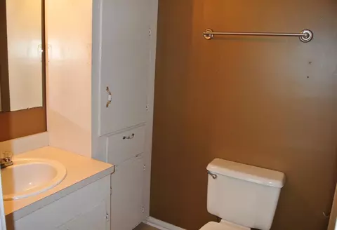 2 Jan Dr, Laurel, MS 39443 photo 4