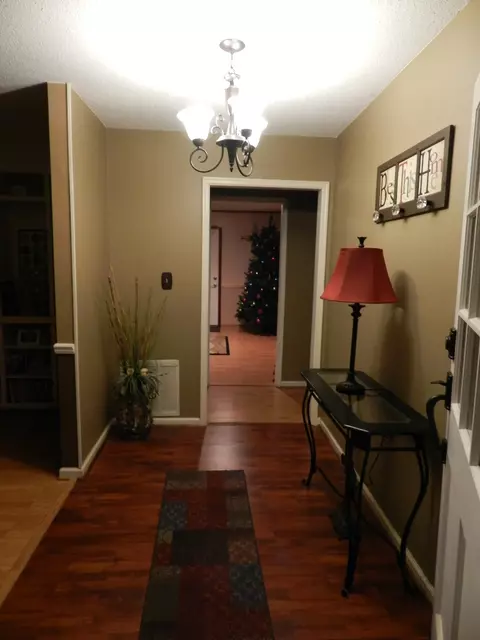 3811 N 7th Ave, Laurel, MS 39440 photo 2