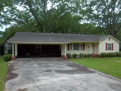 706 Garden Dr, Laurel, MS 39440 photo 1