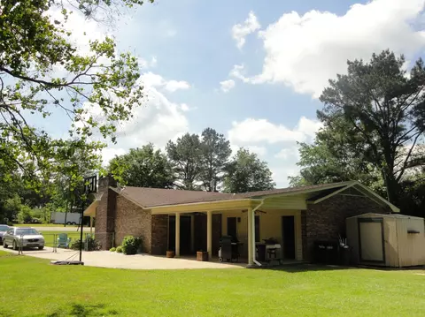 1239 Springhill Rd, Laurel, MS 39443 photo 2