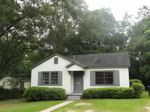 716 Garden Dr, Laurel, MS 39440 photo 4