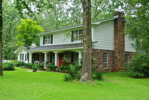 217 Triangle Dr, Laurel, MS 39443 photo 1
