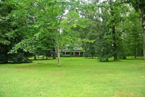 217 Triangle Dr, Laurel, MS 39443 photo 3