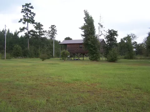 9514 Old River Rd, Richton, MS 39476 photo 3