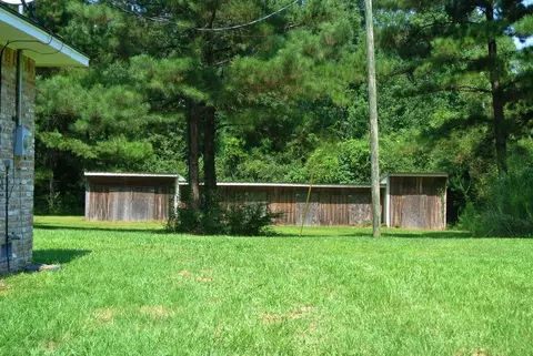 8 Jan Dr, Laurel, MS 39443 photo 14