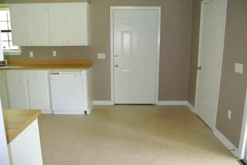 8 Jan Dr, Laurel, MS 39443 photo 13