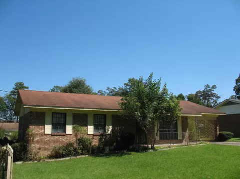 2905 6th, Laurel, MS 39440 photo 1