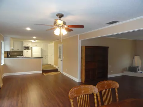 1027 Parker Dr, Laurel, MS 39440 photo 8