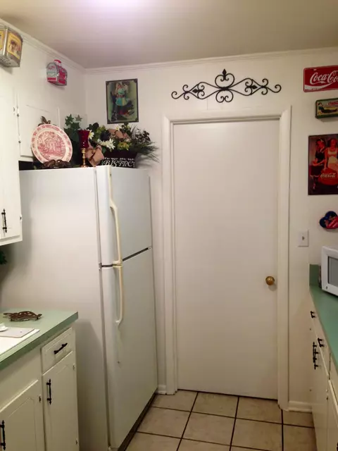 106 Smith St, Collins, MS 39428 photo 2