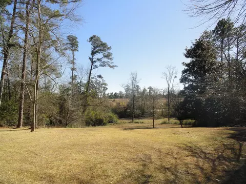 47 Ridge Rd, Laurel, MS 39440 photo 4