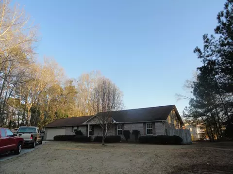 2 Clairmont Cir, Laurel, MS 39440 photo 1