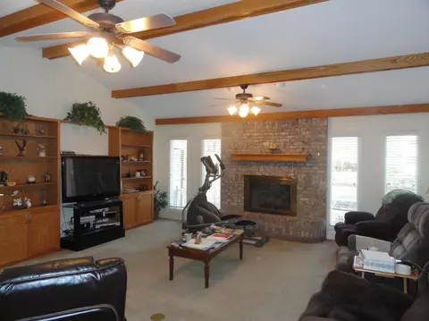2 Clairmont Cir, Laurel, MS 39440 photo 11