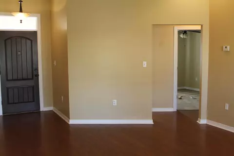 22 W Spruce St, Sumrall, MS 39482 photo 3