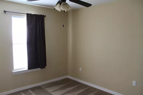 22 W Spruce St, Sumrall, MS 39482 photo 11