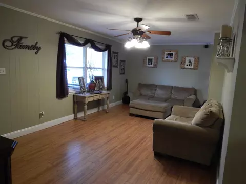 19 Hilltop Dr, Laurel, MS 39443 photo 7