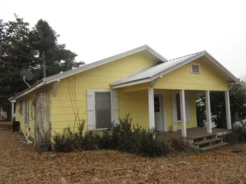89 Railroad St, Sumrall, MS 39482 photo 1