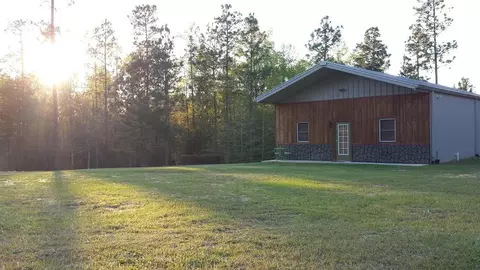 40 Flint Rdg, Purvis, MS 39475 photo 1