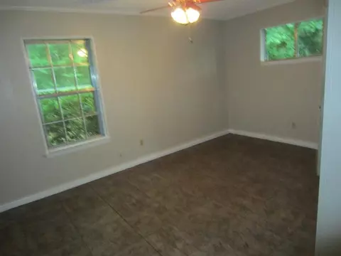 103 Perry Dr, New Augusta, MS 39462 photo 4