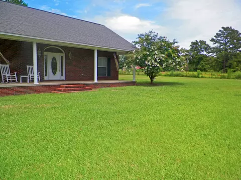 59 Line Rd, Laurel, MS 39443 photo 2