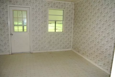 32 Toombs, Laurel, MS 39443 photo 4