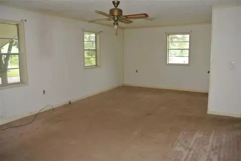 32 Toombs, Laurel, MS 39443 photo 2