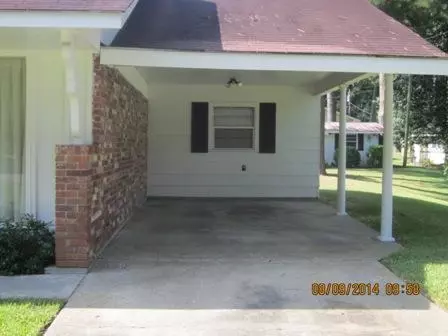 302 Doris St, Collins, MS 39428 photo 2