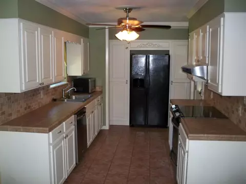 3 Cedarbrook Ln, Laurel, MS 39443 photo 3