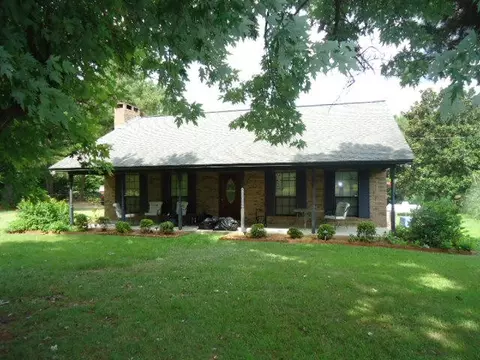 1098 Howell Rd, Purvis, MS 39475 photo 4