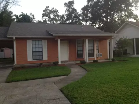 1412 Willus Dr, Laurel, MS 39440 photo 1