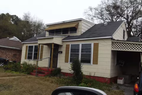 715 N 16th Ave, Laurel, MS 39440 photo 1