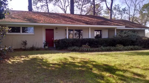 3334 Pinehaven, Laurel, MS 39440 photo 1