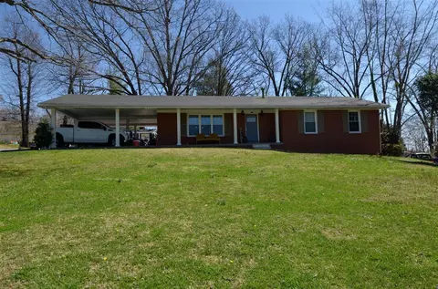 110 Circle Springs Dr, Glasgow, KY 42141 photo 1