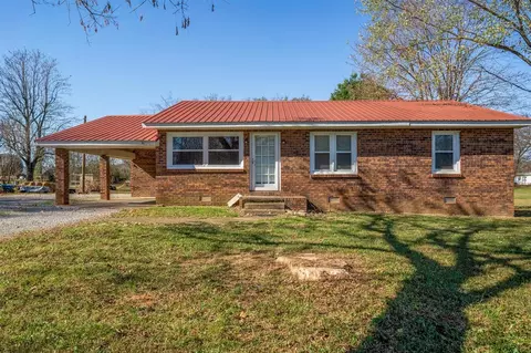 593 Hancock Lake Rd, Russellville, KY 42276