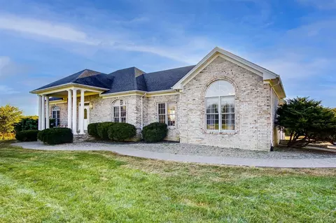 1141 Beards Ln, Bagdad, KY 40003