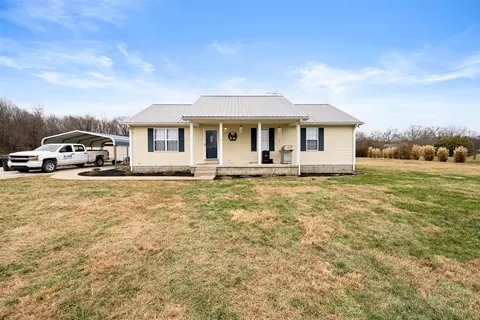 40 Gateway Ct, Smiths Grove, KY 42171