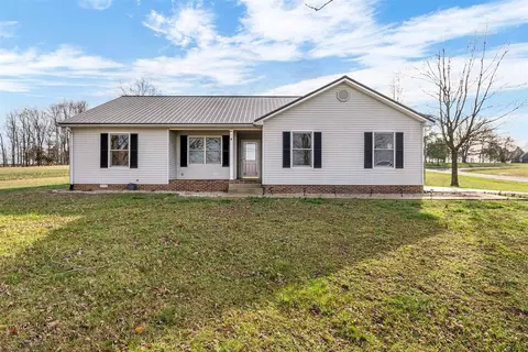 606 Barren River Dam Rd, Scottsville, KY 42164